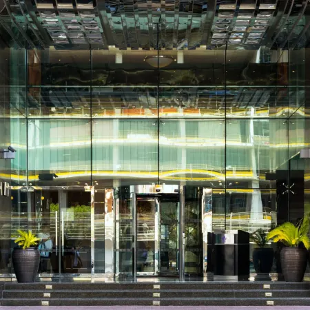 Park Regis Kris KIN Hotel