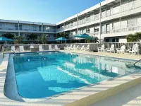 Lantern Inn & Suites - Sarasota Hotel a Whitfield