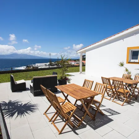 Casa d'Avó Guesthouse and Apartment