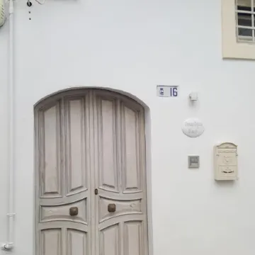Domus Dejana