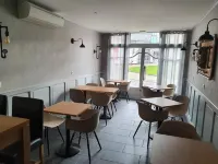 Hôtel du Commerce - breakfast