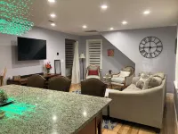 Beautiful 1 Bedroom Apartment Queen & Twin Bed ,Central A/C, 5Min Drive to Beach