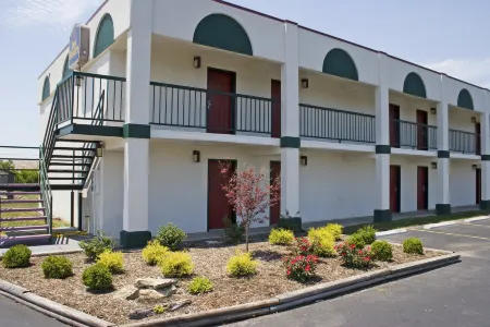 Bestway Inn - Madison