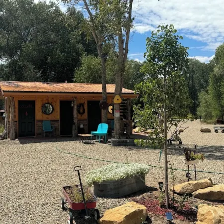 Southwest Luxury Glamping - Horse Fly Tent