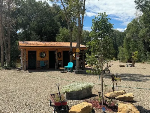 Southwest Luxury Glamping - Horse Fly Tent