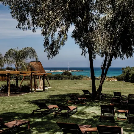 Cavo Zoe Seaside Hotel