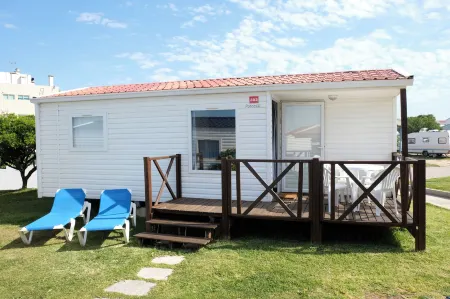 Parque de Campismo Orbitur Canidelo Отели рядом с достопримечательностью «Sandeman»