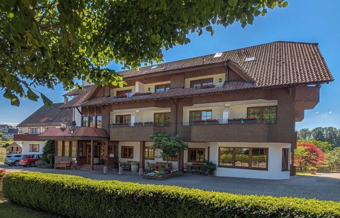 Hotel Restaurant Vinothek LAMM - Hotel LAMM KG