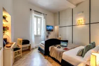 Baboon Room Hotels in Spagna