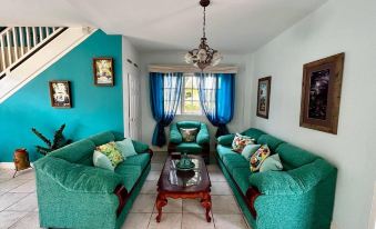 Luxury 5-Bed Villa in Tobago the Big Yellow House