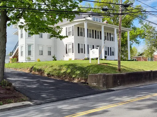 Hickory House Bed & Breakfast Hôtels à : Cecil Township