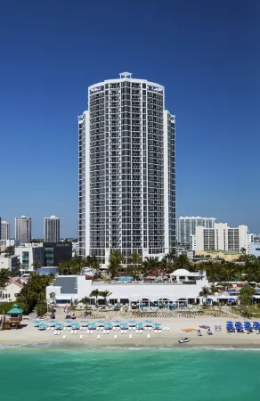 Trump International Beach Resort - Sunny Isles Beach Отели рядом с достопримечательностью «Парк Хауловер»
