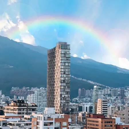Apartamento en El Edificio más Alto UIO