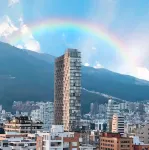 Apartamento en El Edificio más Alto UIO