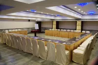 SilverCloud Hotel and Banquets