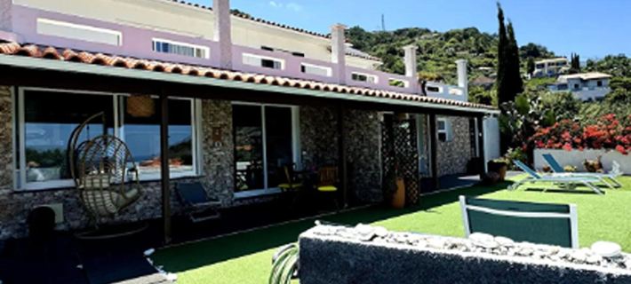 Villa in Porto da Cruz with Ocean Views Hotels in Machico