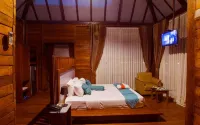 BeeJay Bakau Resort Hotels in Mayangan