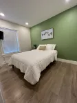 Beautiful Little Havana Home with Pool. Near airport, beaches and night life