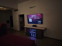 โรยัล บูทีค