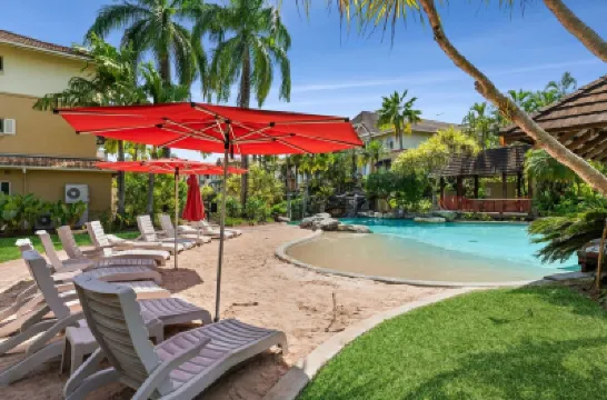 The Nest Cairns - 4 Pools BBQ & Resort Hotels near Mount Whitfield Conservation Park