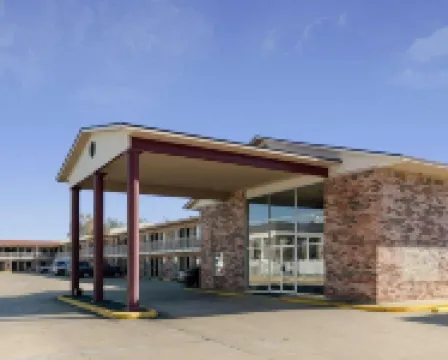 HomeStay Inn & Suites