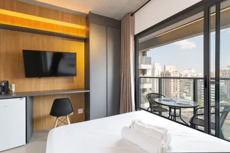 SP Stays ON Paulista Paraíso Отели рядом с достопримечательностью «Обелиск Сан-Паулу»