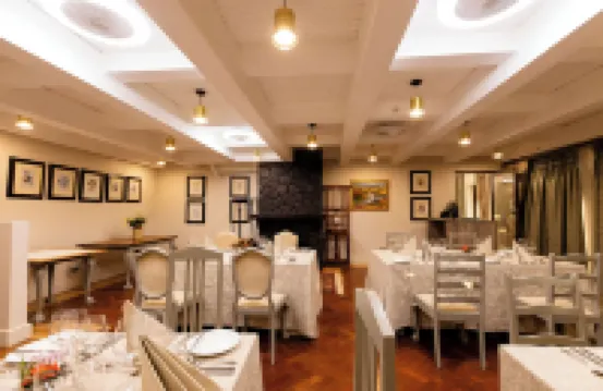 魯普拉拉山谷旅館 尼揚加酒店