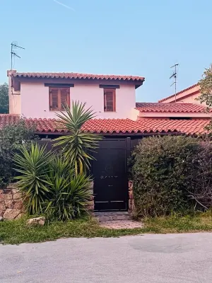 Appartamenti San Teodoro III Hôtels à : San Teodoro