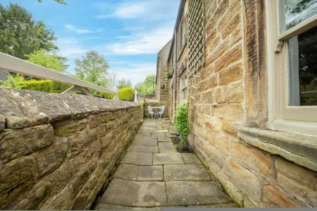 Host Stay Well Farm Cottage