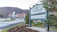 41 Summit Condo Near Mountain Shuttle by RedAwning