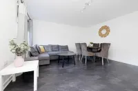 Stylish 3Br Home with Garden & Free Parking - Near O2 Academy & City Centre