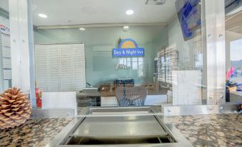 Day & Night Inn