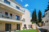 The 7 Suites by Konnect, An Elegant Living in Ipsos Hotel di Dassia