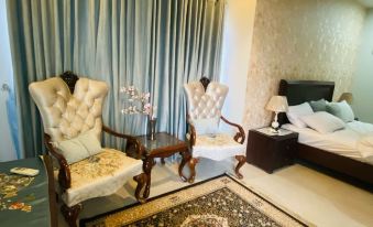 2Bedroom BahriaTown-Manzar Holiday Homes