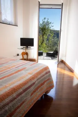Looky Hotel فنادق في Metropolitan City of Genoa