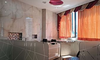 Hostal Kapital City
