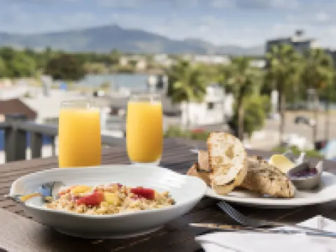 Grand Hotel and Apartments Townsville Hotels in South Townsville