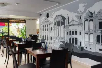 Trópico Praia Hotel