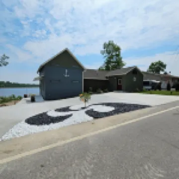 Lake House Relax'n in or on the Water This is Your Place for Memories to be Made