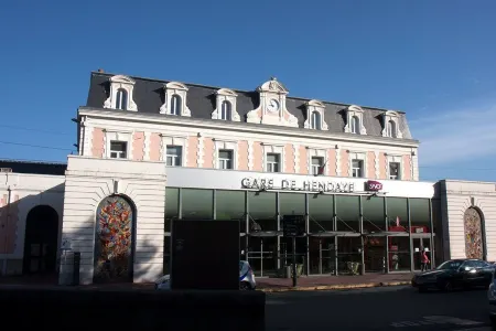 Hotel Aitana Отели в г. Ирун