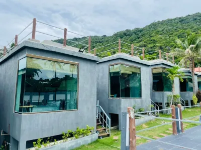 The Sea Resort Haad Rin Hotels near Ban Tai