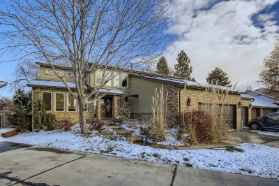 Private Garden Suite with Cozy Fireplace - Charming Colorado-Themed Oasis Hotels near Nighthawk Brewery