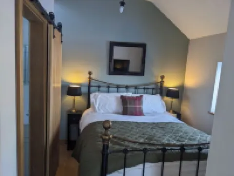 The Barn @ Tyn y Ffridd , Great Views, WiFi, Log Burner