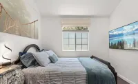 Pool House Oasis Close to Venice and Marina