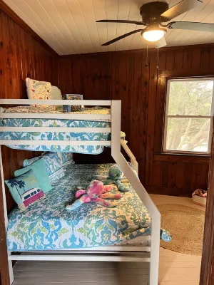 Charming 2-bedroom in Carolina Beach walking distance to beach