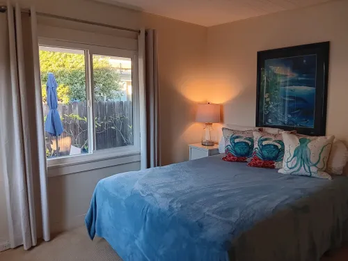 Laguna Home at Shaw's Cove, Ocean View, Quiet Street, Short Walk to Beaches