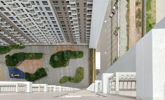 Well Furnished Studio Room at High Floor Tokyo Riverside Pik 2 Apartment