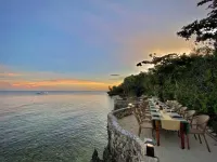 Magic Oceans Dive Resort Hotels in Guindulman