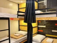 100% Cafe Moto Hostel Các khách sạn ở Palawan
