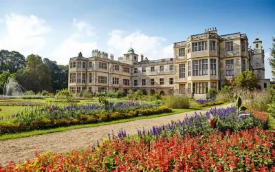 Old Thatch Bambers Green Hotels near Felsted School